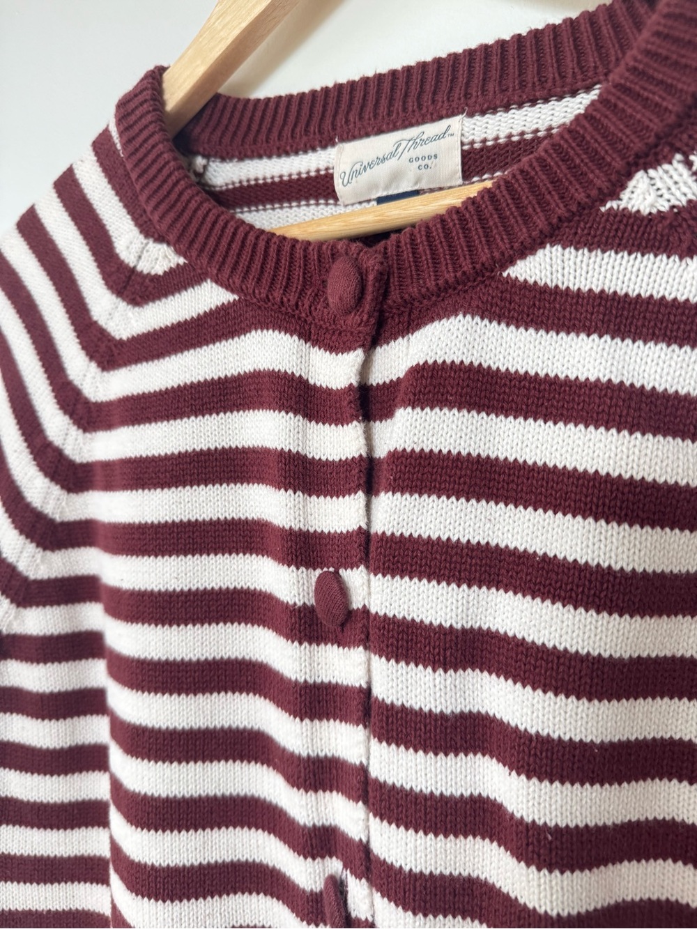 Universal Thread Striped Cropped Cardigan Maroon Cream XL